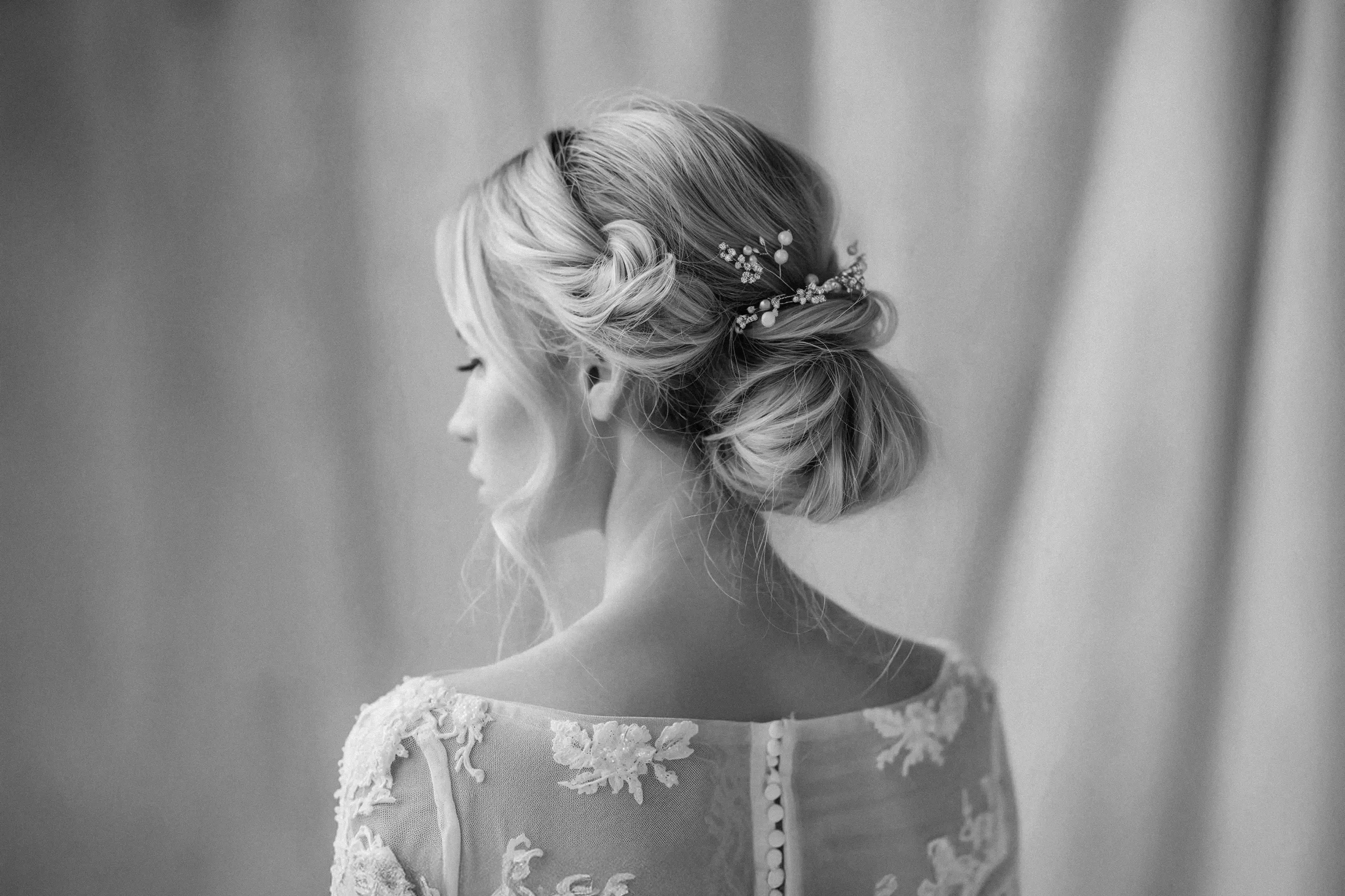 Cannes Image by notthoff La Biosthétique Friseur SW Braut geflochten Bob von hinten 1