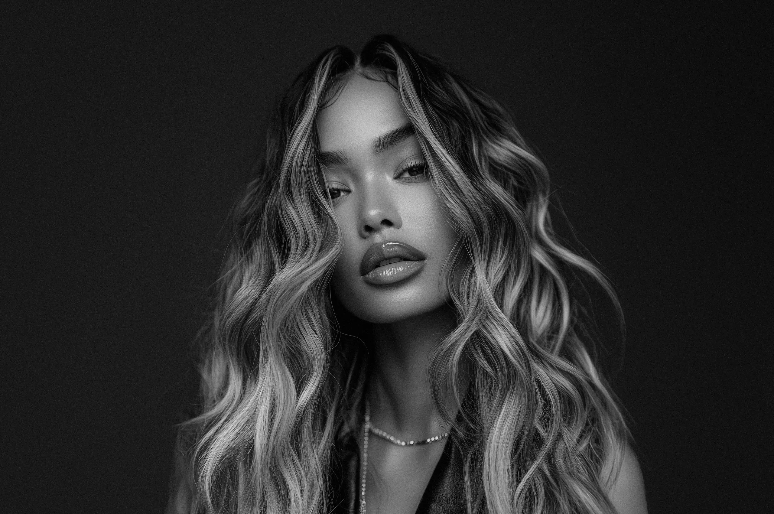 Cannes Image by notthoff La Biosthétique Friseur SW Frau mit Balayage stylisch rot